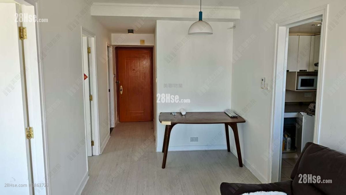 Hampton Place Sell 2 Bedrooms 460 ft²