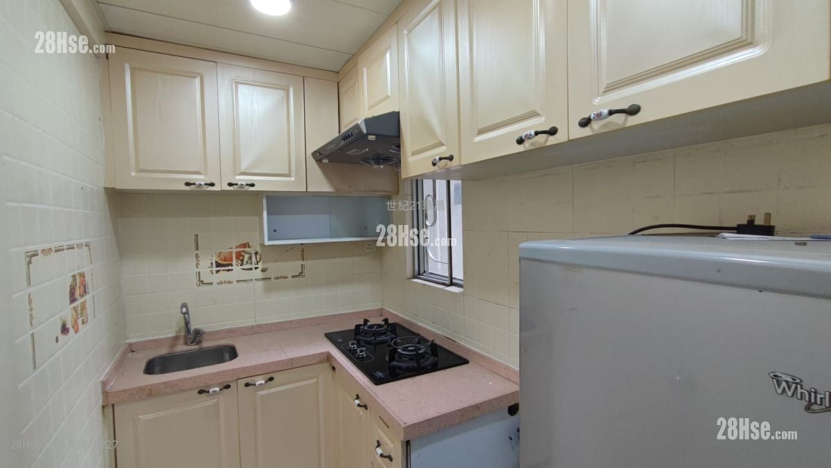 Fanling Centre Rental 365 ft²