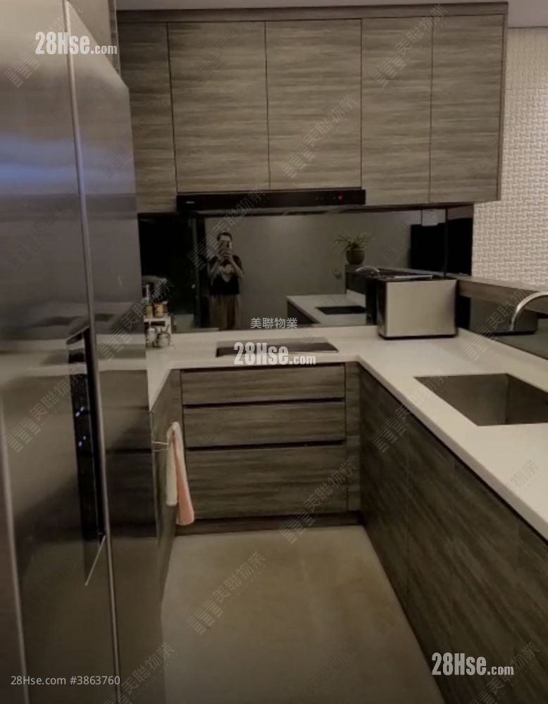 Seasons Palace Sell 3 Bedrooms 907 ft²