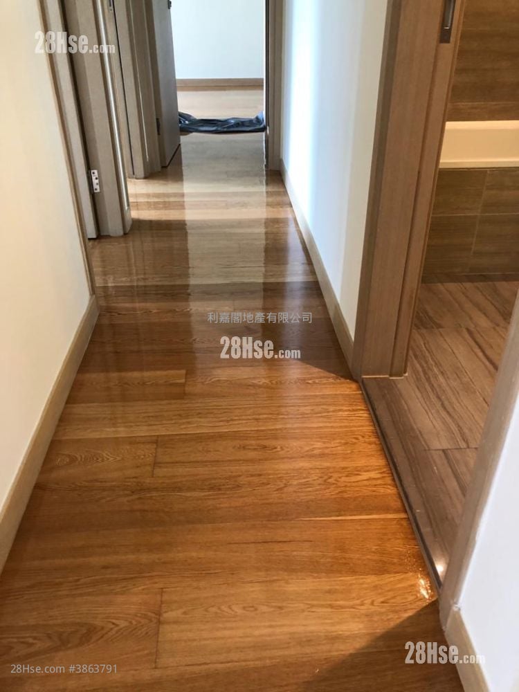 Dragons Range Sell 3 Bedrooms 990 ft²