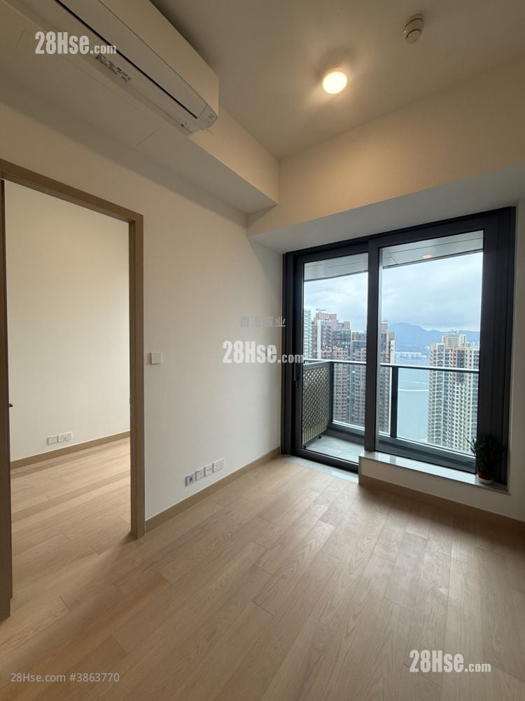Seasons Place Sell 1 Bedroom , 1 Bathroom 330 ft²
