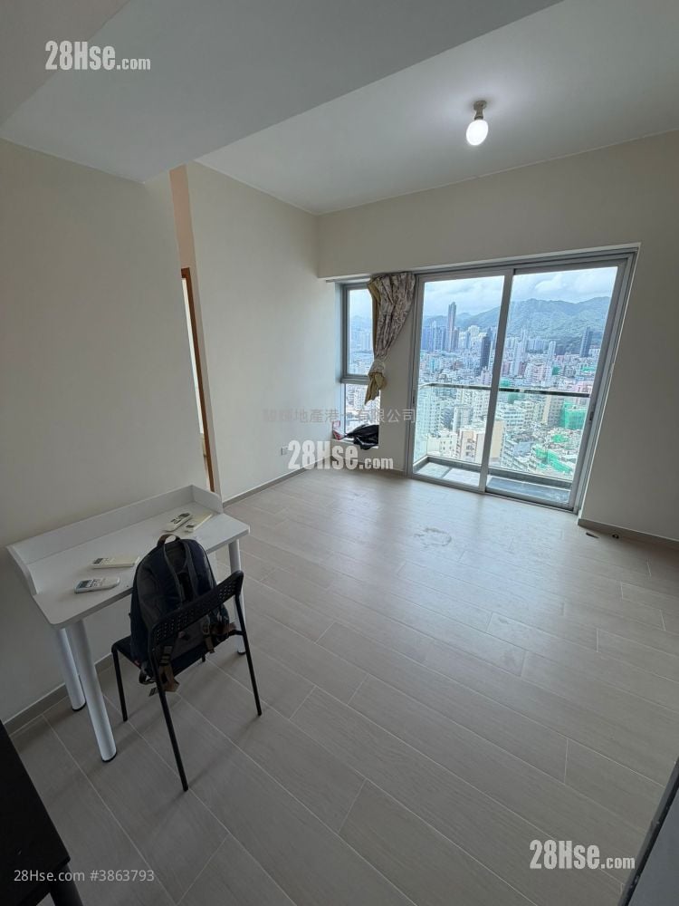 Grand Metro Rental 3 Bedrooms , 2 Bathrooms 671 ft²