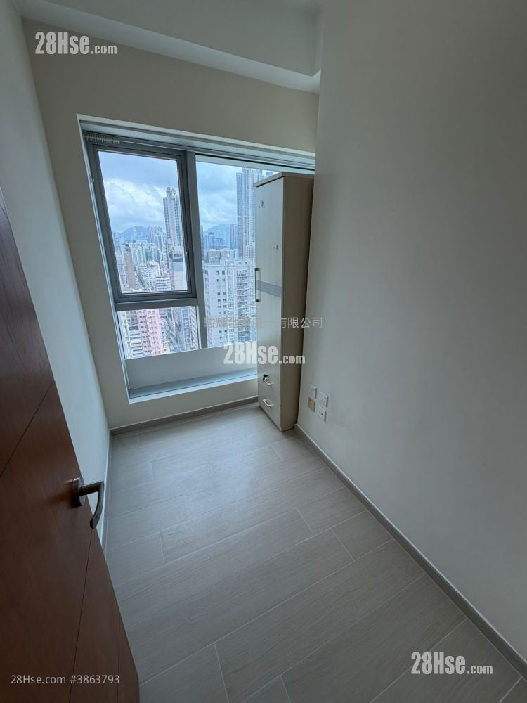 Grand Metro Rental 3 Bedrooms , 2 Bathrooms 671 ft²