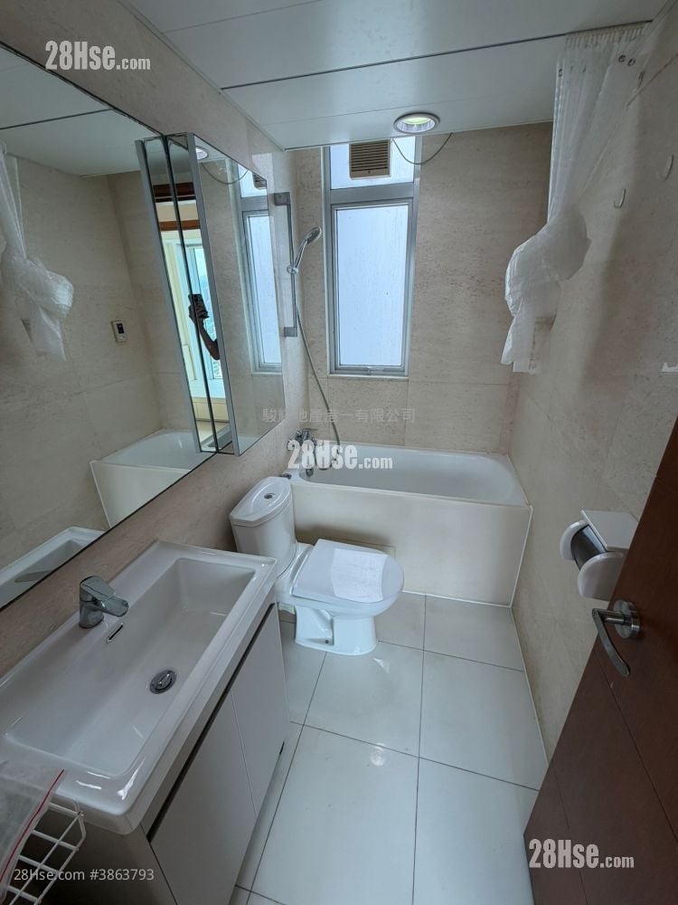 Grand Metro Rental 3 Bedrooms , 2 Bathrooms 671 ft²