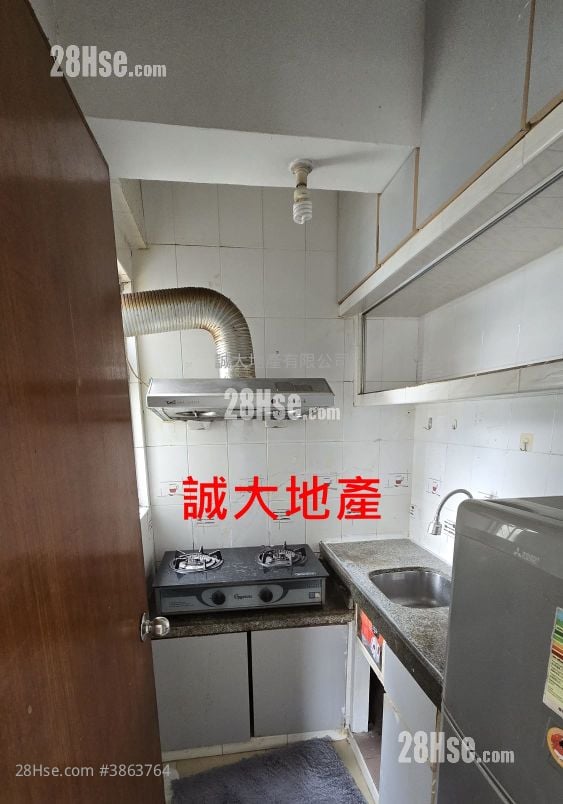 Lung Fung Garden Rental 2 Bedrooms , 1 Bathroom 329 ft²