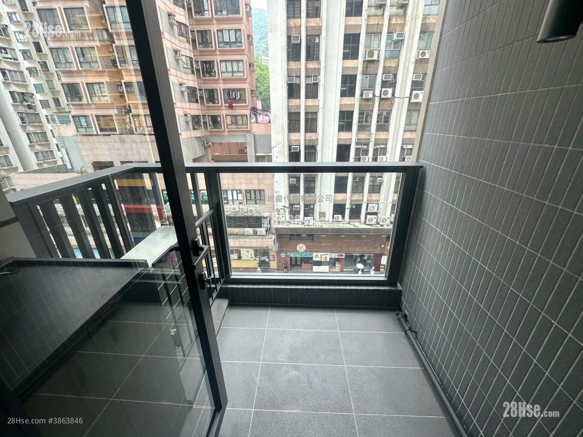 Soyo Square Sell Studio , 1 Bathroom 177 ft²