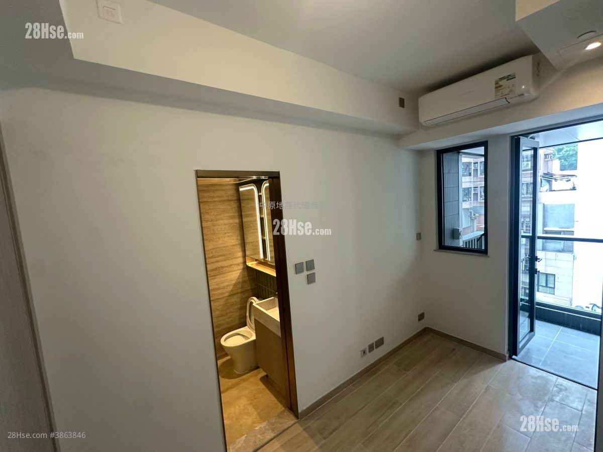Soyo Square Sell Studio , 1 Bathroom 177 ft²