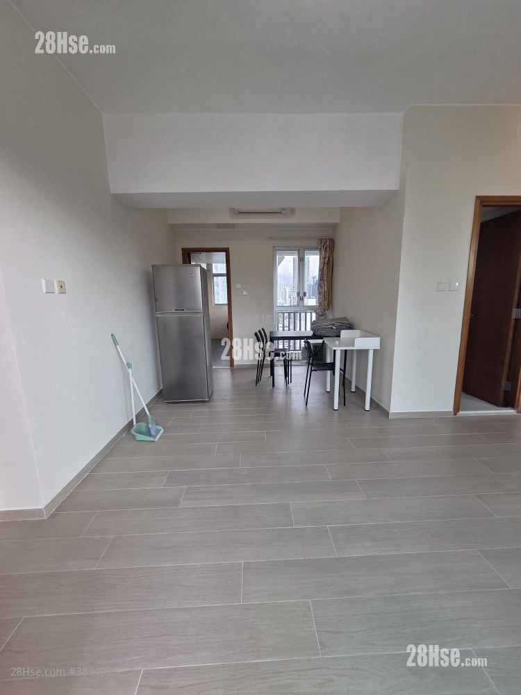 Grand Metro Rental 3 Bedrooms , 2 Bathrooms 699 ft²