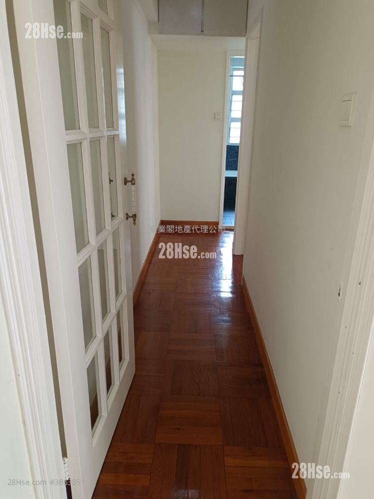 Mei Foo Sun Chuen Rental 2 Bedrooms , 1 Bathroom 602 ft²
