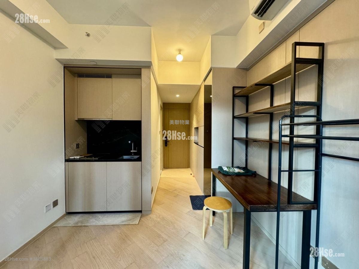 The Arles Rental 228 ft²