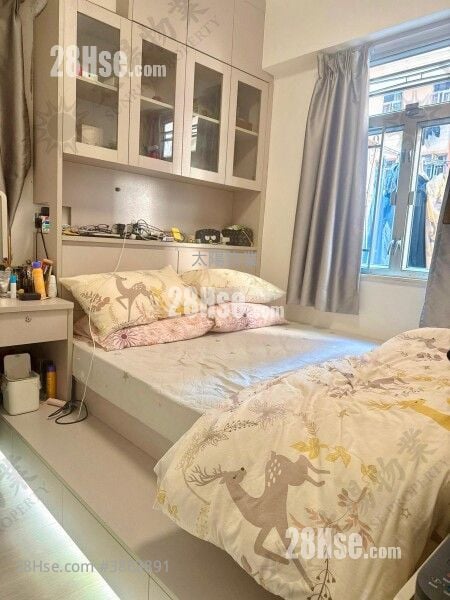Whampoa Estate Sell 3 Bedrooms 443 ft²