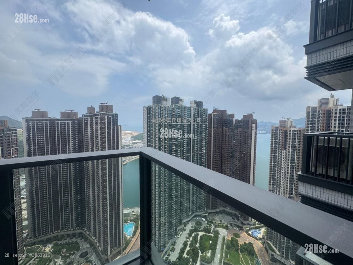 Grand Seasons Rental 2 Bedrooms , 1 Bathroom 453 ft²