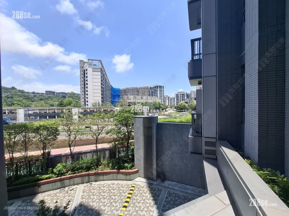 St Martin Sell 1 Bathroom 291 ft²