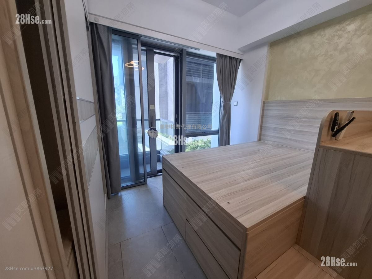 St Martin Sell 1 Bathroom 291 ft²