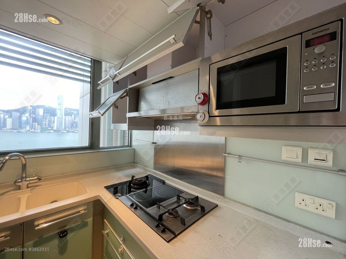 The Harbourside Sell 2 Bedrooms , 2 Bathrooms 794 ft²