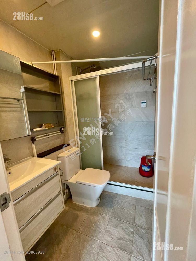 Ocean View Sell 3 Bedrooms , 1 Bathroom 591 ft²