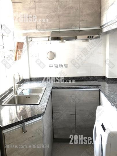 Siu Hong Court Rental 438 ft²