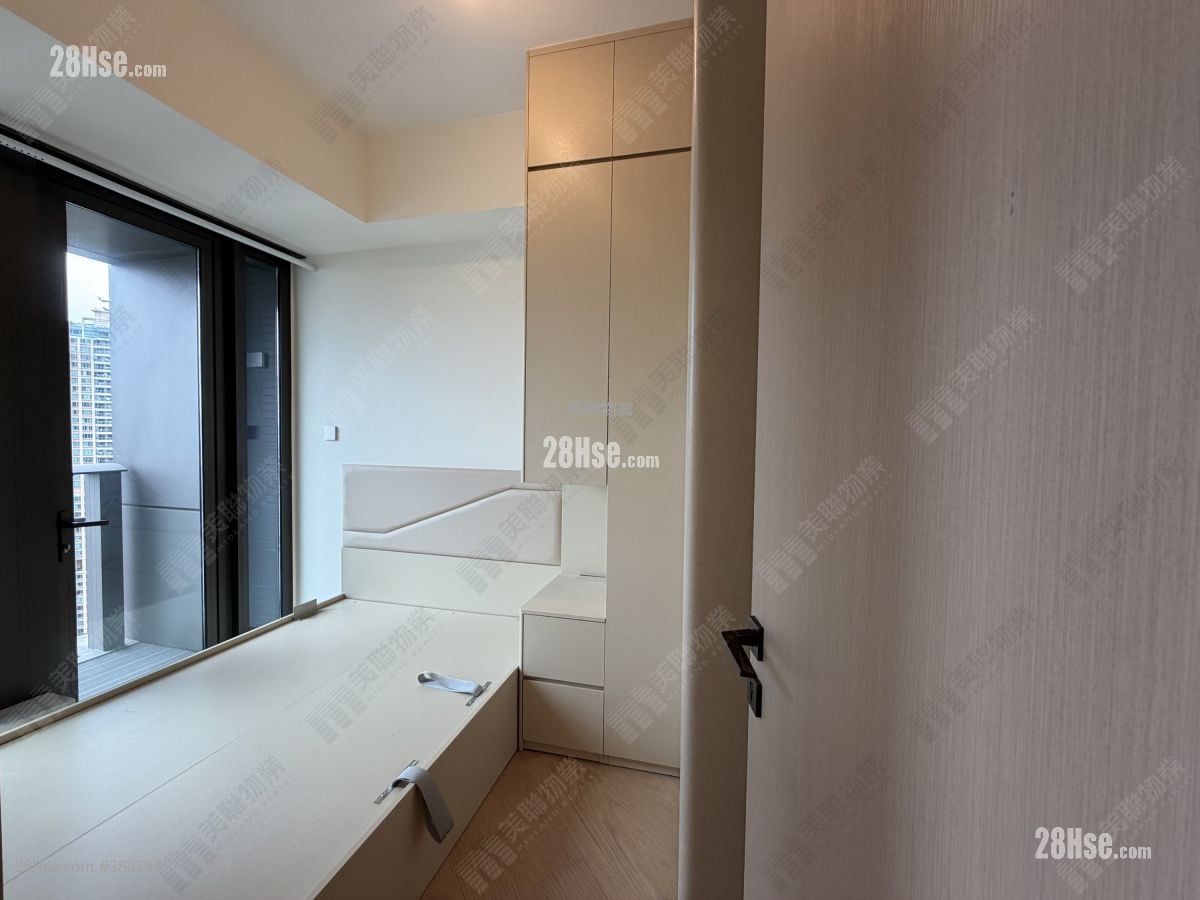 The Arles Rental 346 ft²