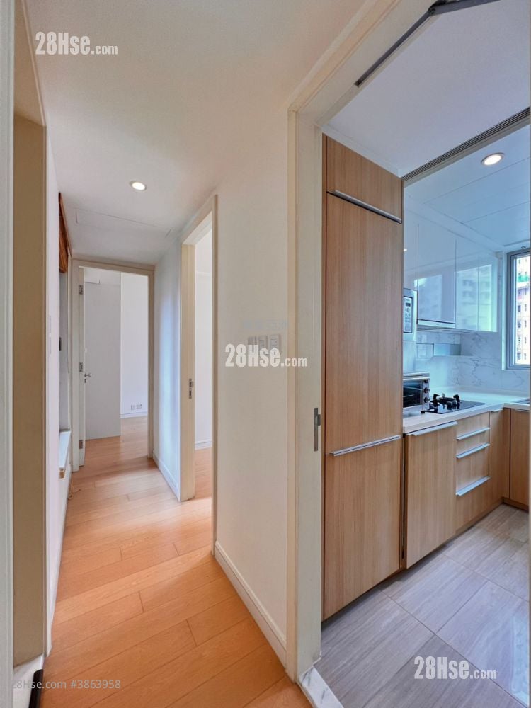 Lexington Hill Rental 2 Bedrooms , 1 Bathroom 588 ft²