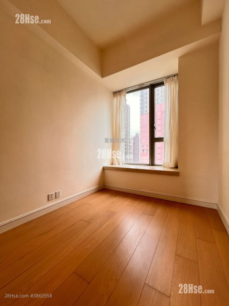 Lexington Hill Rental 2 Bedrooms , 1 Bathroom 588 ft²