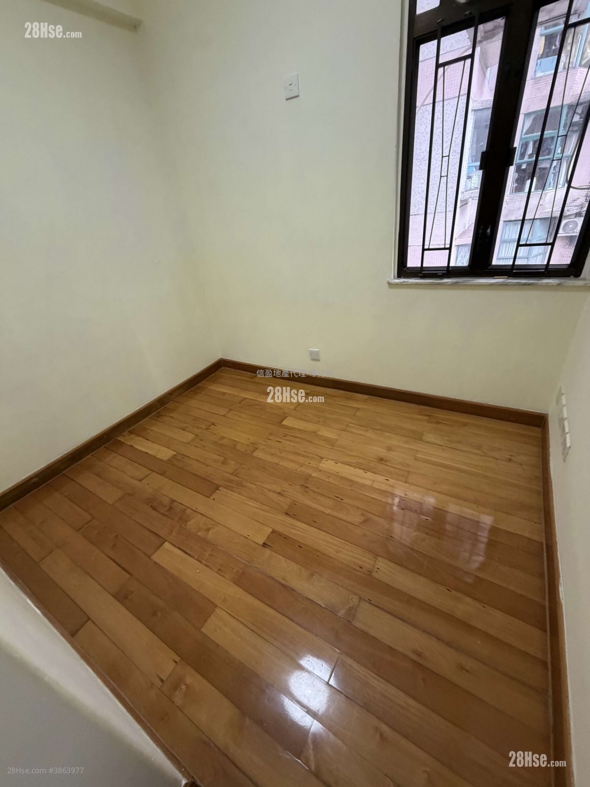 Cheong Shing Mansion Rental 2 Bedrooms , 1 Bathroom 322 ft²