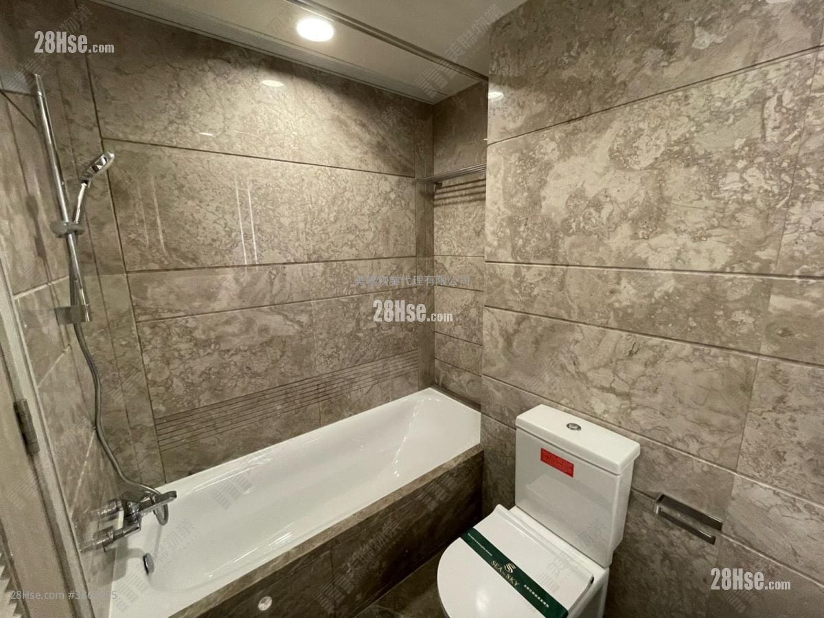 Sea To Sky Sell 3 Bedrooms , 2 Bathrooms 802 ft²