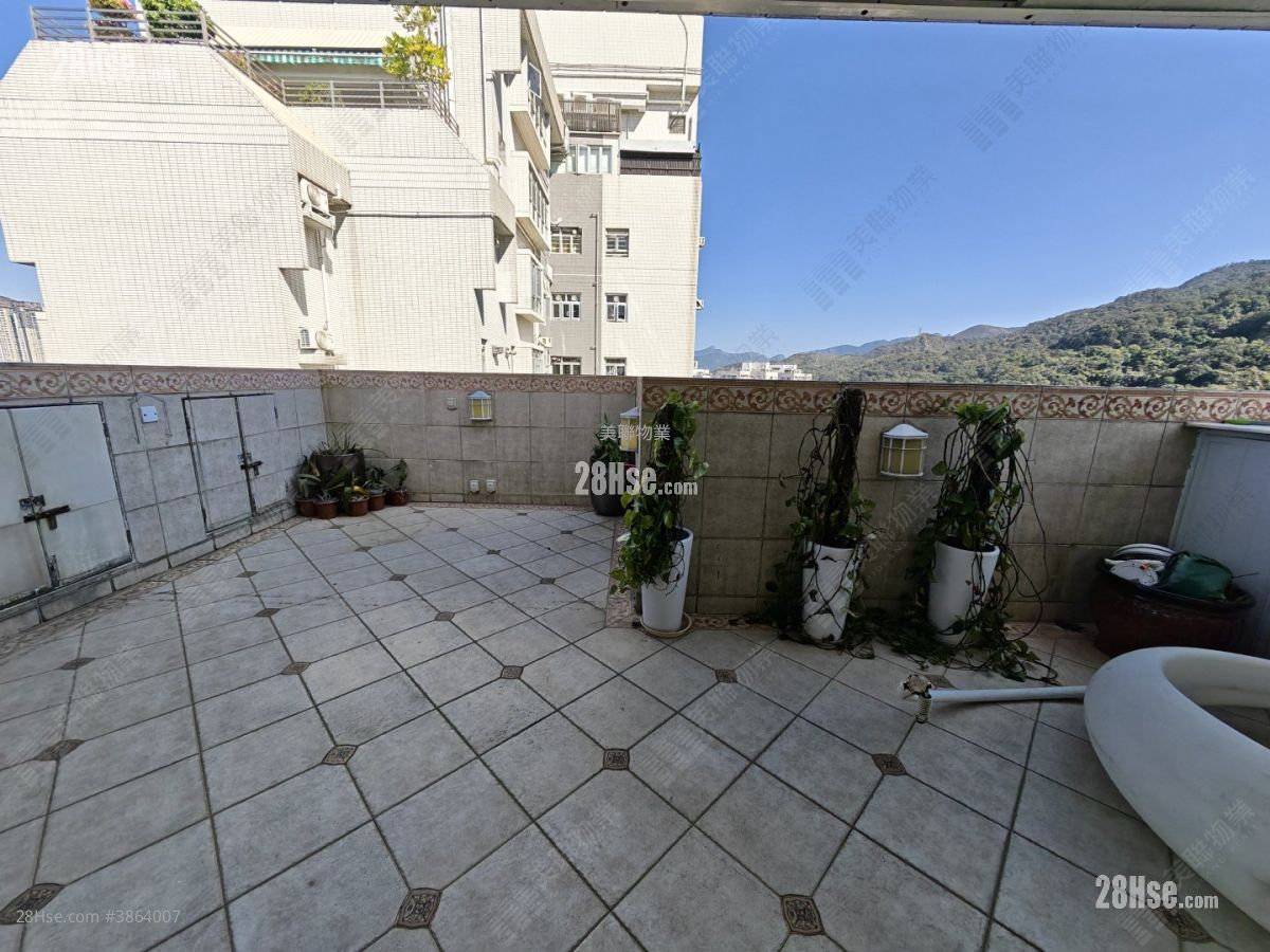 Julimount Garden Sell 4 Bedrooms 2,279 ft²