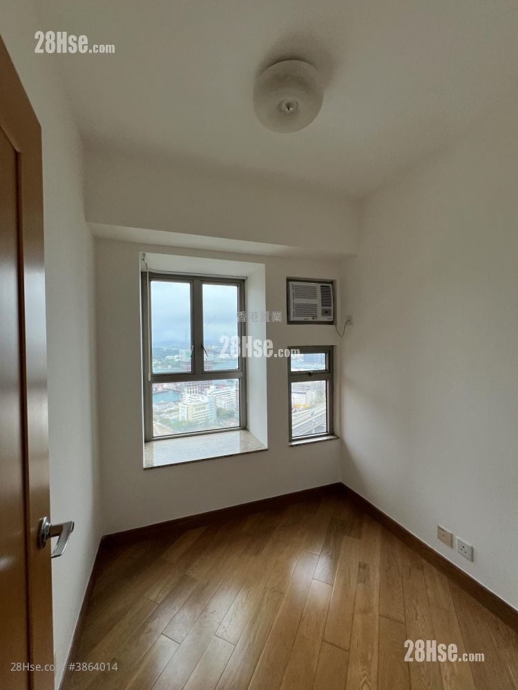 Harbour Green Sell 3 Bedrooms , 1 Bathroom 541 ft²