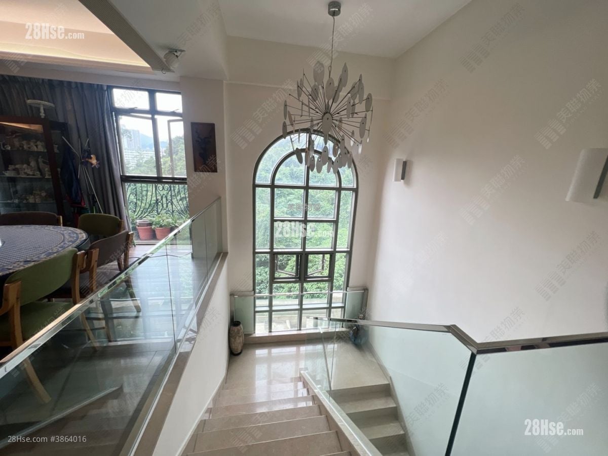 The Great Hill Sell 4 Bedrooms 2,197 ft²