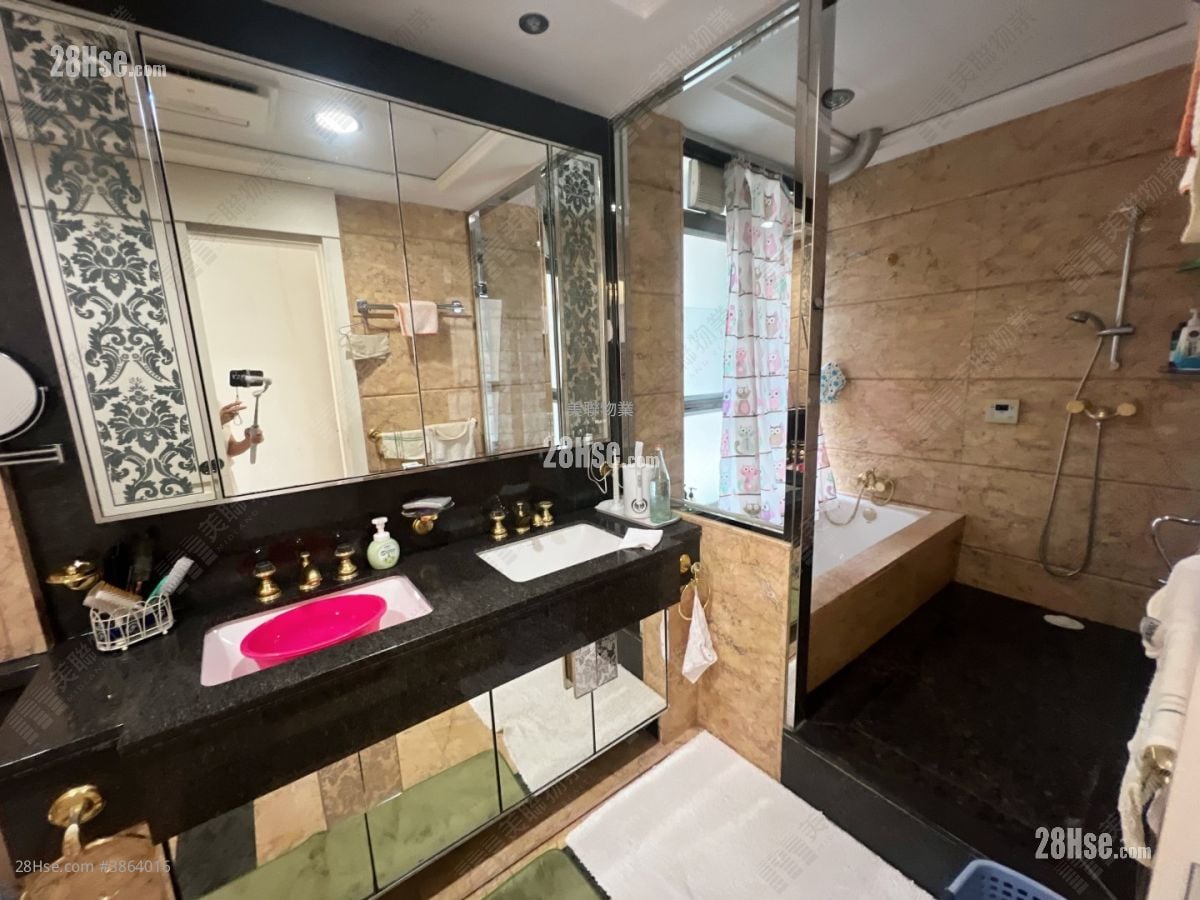 The Great Hill Sell 4 Bedrooms 2,197 ft²