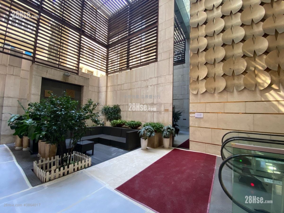 One New York Sell 2 Bedrooms 467 ft²