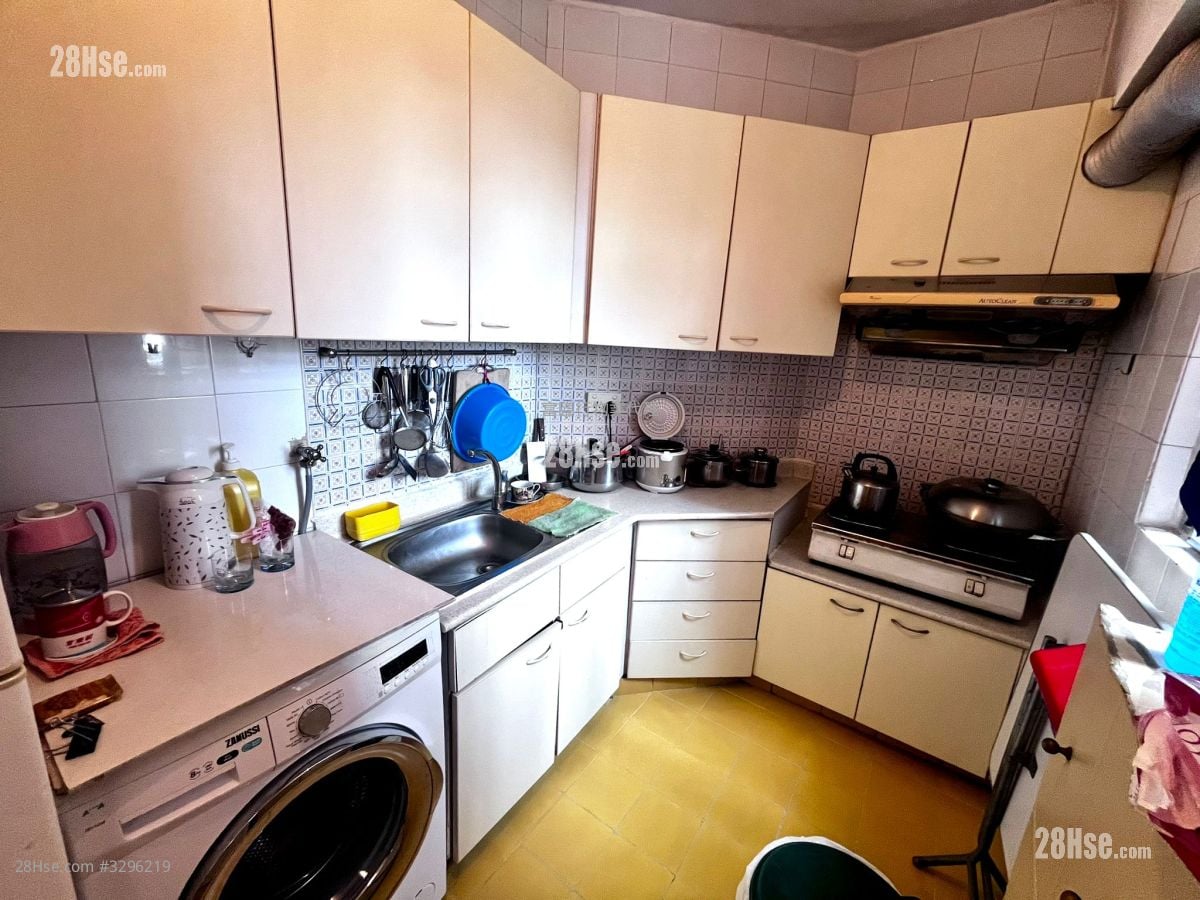 Marina Habitat Sell 2 Bedrooms , 2 Bathrooms 527 ft²