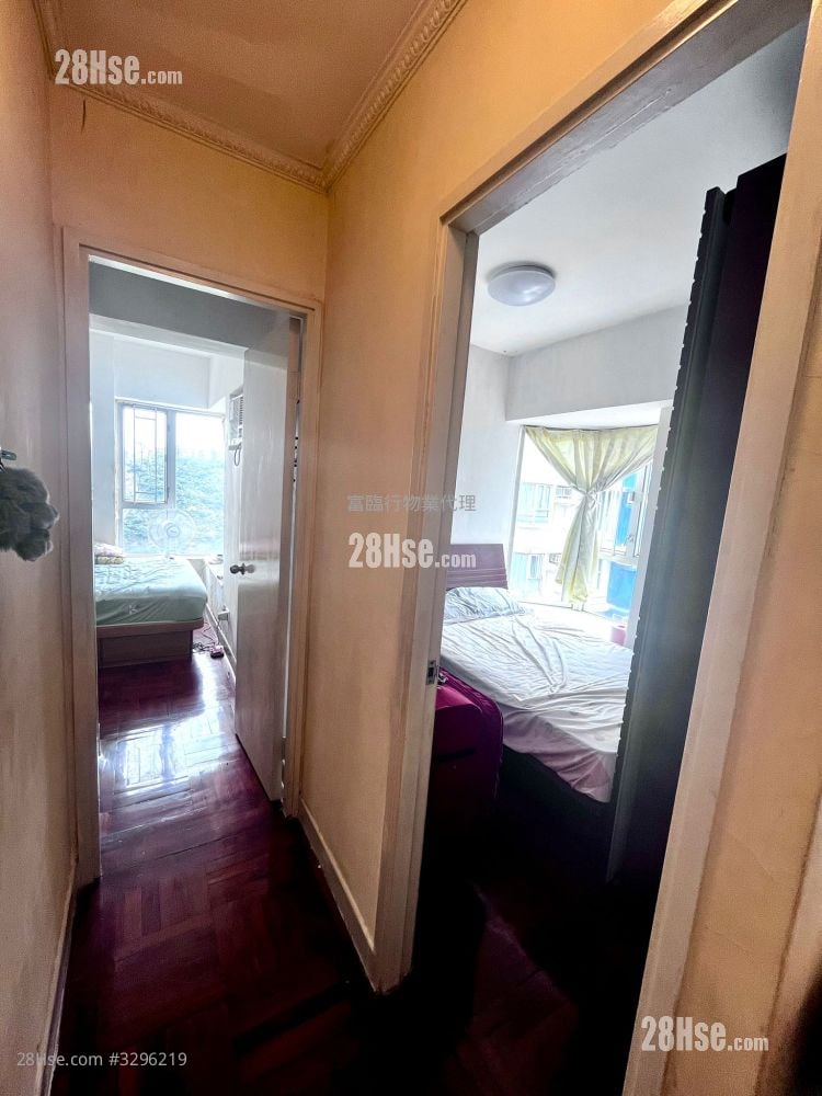 Marina Habitat Sell 2 Bedrooms , 2 Bathrooms 527 ft²