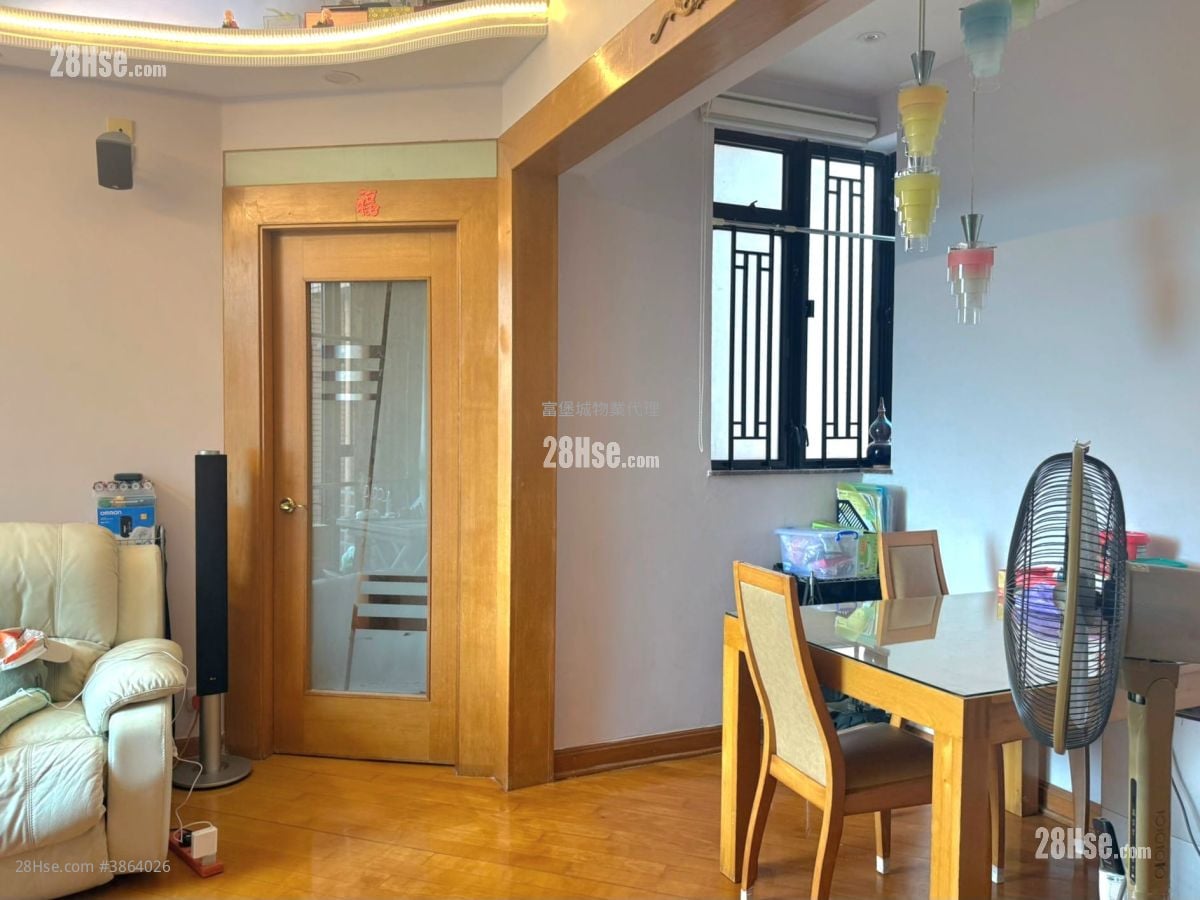 帝堡城 售盤 3 房 , 2 浴室 863 平方呎