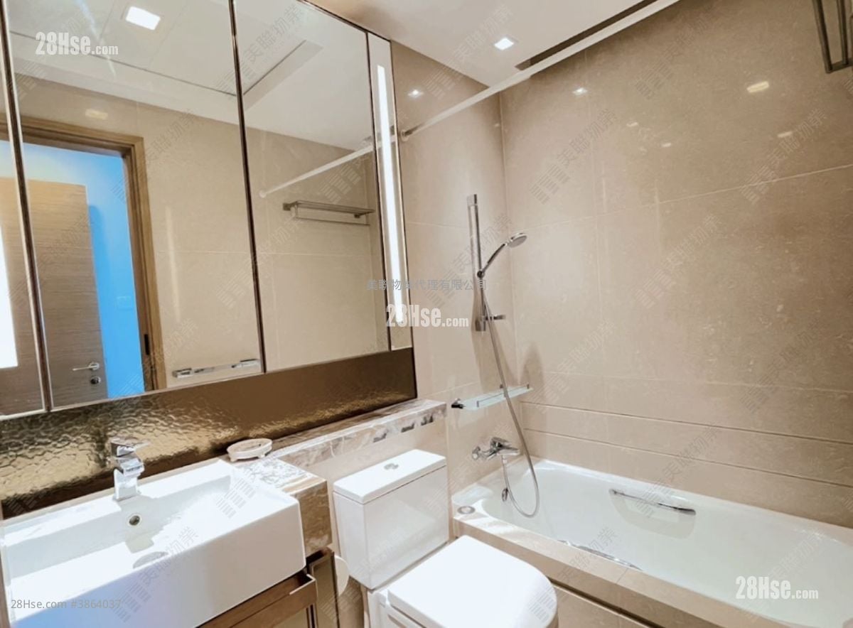 Century Link Rental 3 Bedrooms , 2 Bathrooms 601 ft²