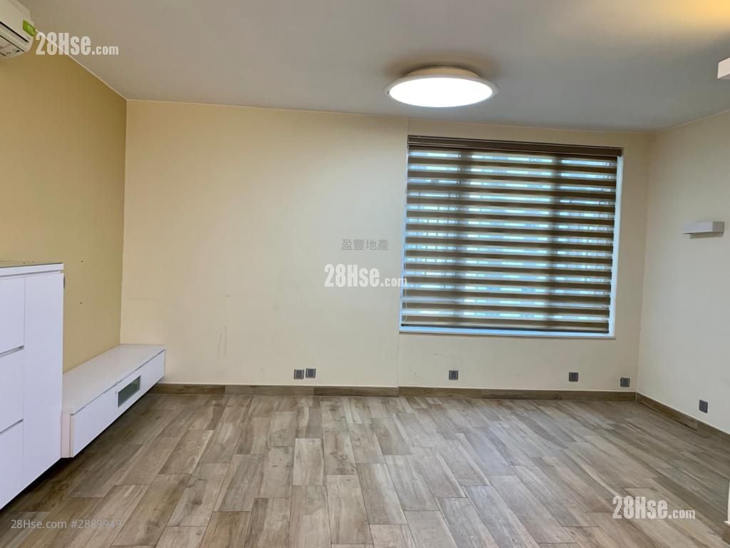 Melody Garden Sell 3 Bedrooms , 1 Bathroom 695 ft²