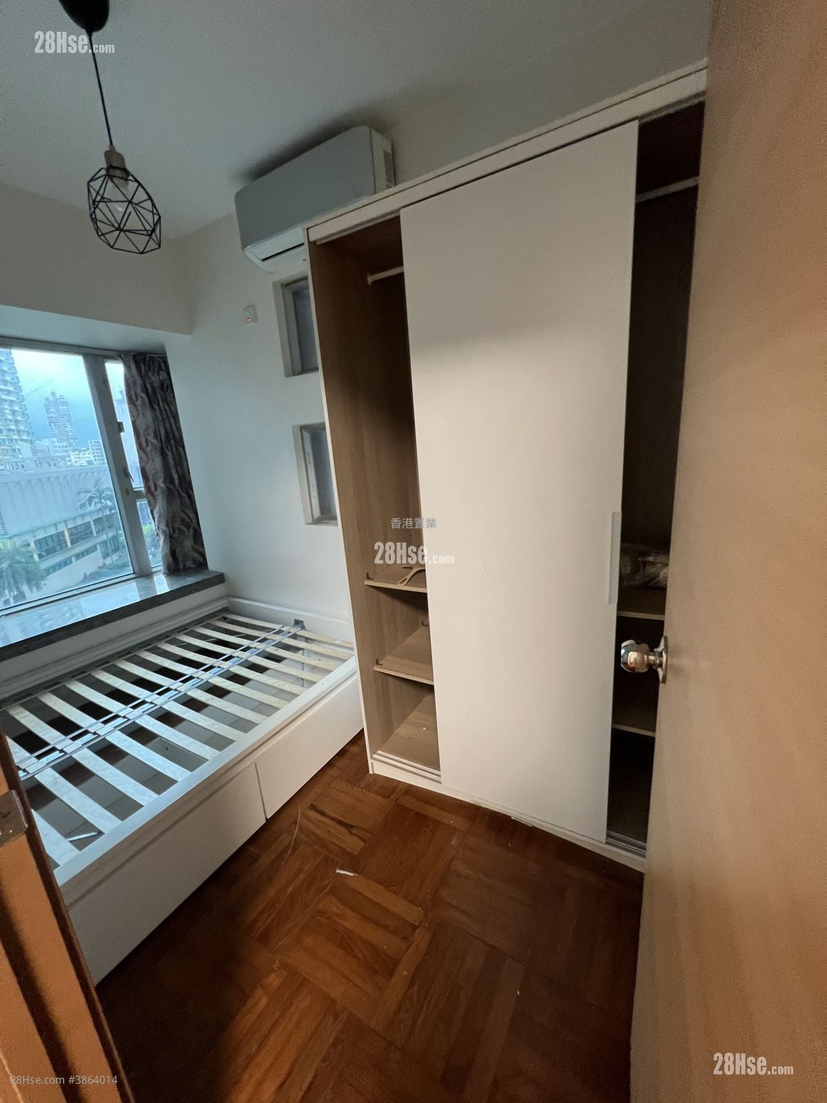 Harbour Green Sell 3 Bedrooms , 1 Bathroom 541 ft²