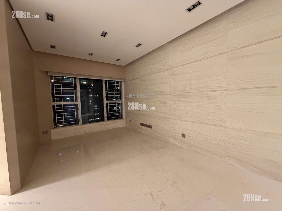 The Waterfront Rental 2 Bedrooms , 3 Bathrooms 939 ft²