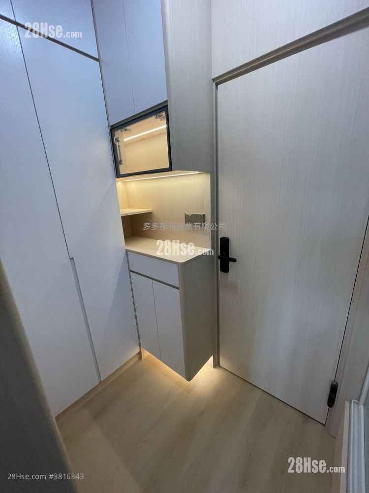 Jade Mansion Rental Studio , 1 Bathroom 180 ft²