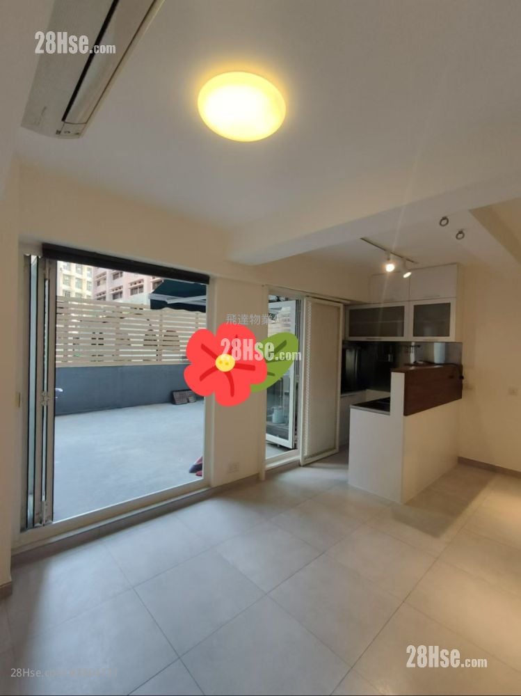 Kam Wa Building Sell 1 Bedroom , 1 Bathroom 380 ft²