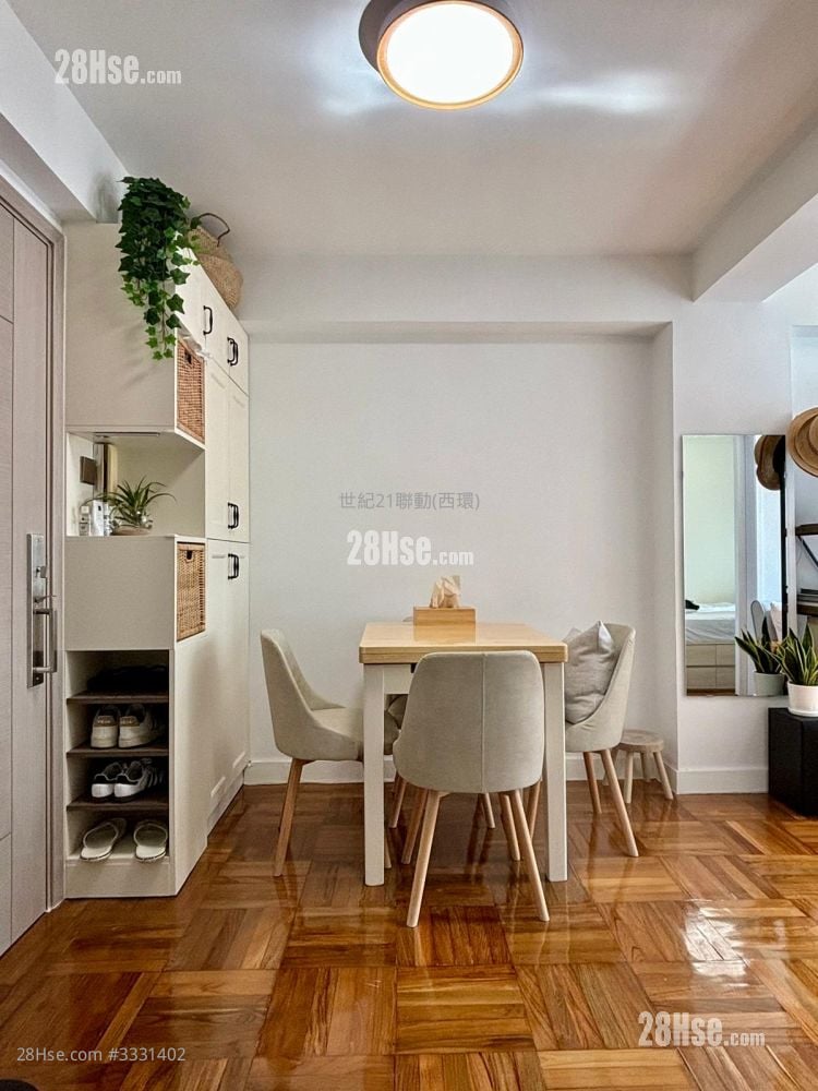 Fung Yu Building Sell 1 Bedroom , 1 Bathroom 272 ft²