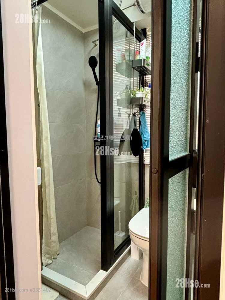 Fung Yu Building Sell 1 Bedroom , 1 Bathroom 272 ft²