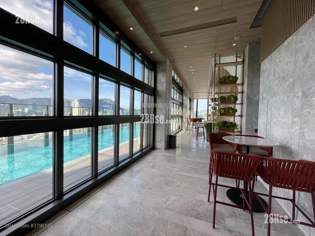 The Vantage Rental 1 Bedroom 270 ft²