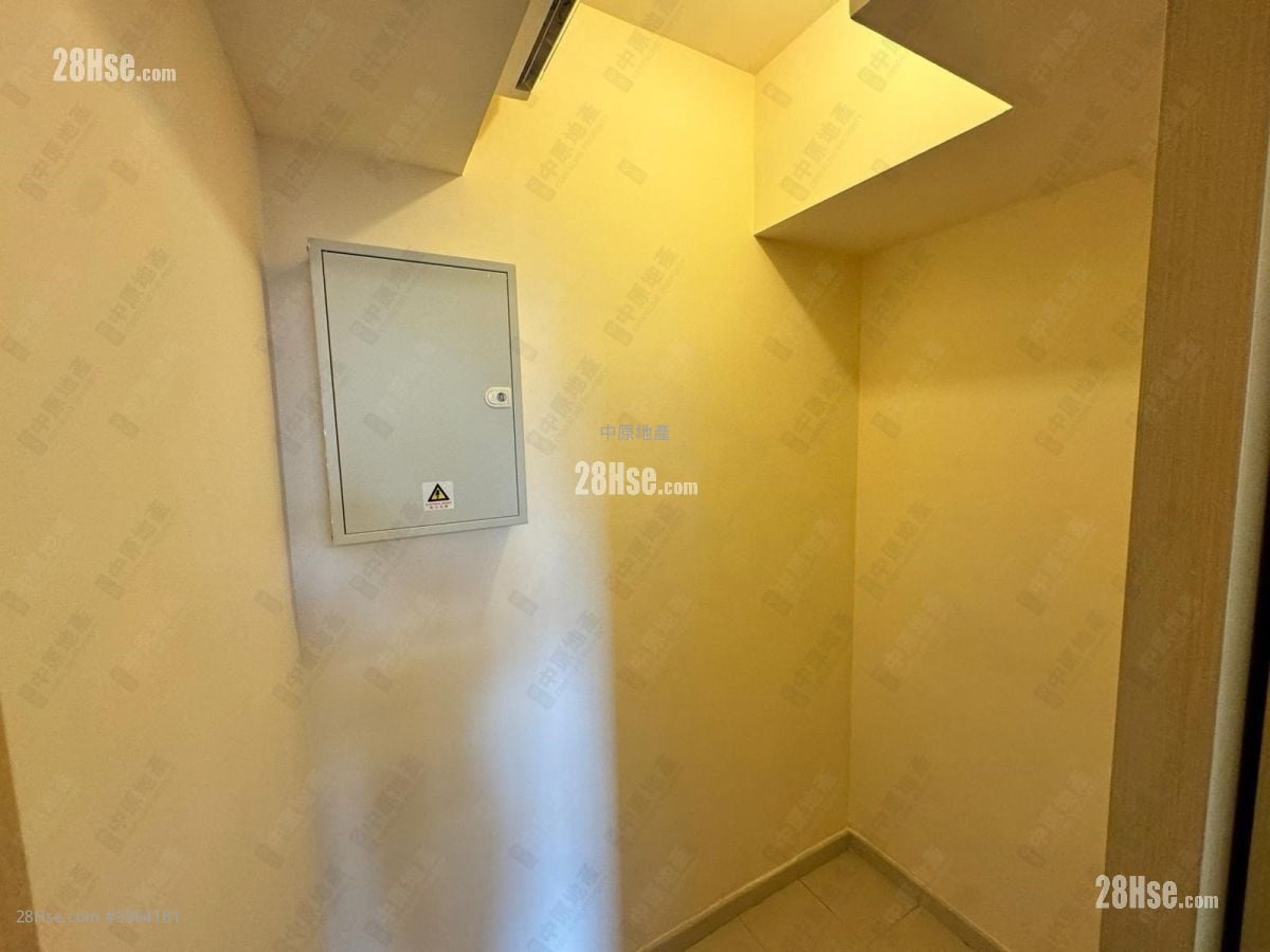 The Papillons Sell 3 Bedrooms 773 ft²