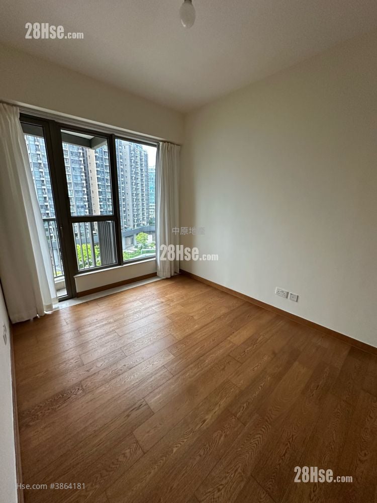 The Papillons Sell 3 Bedrooms 773 ft²