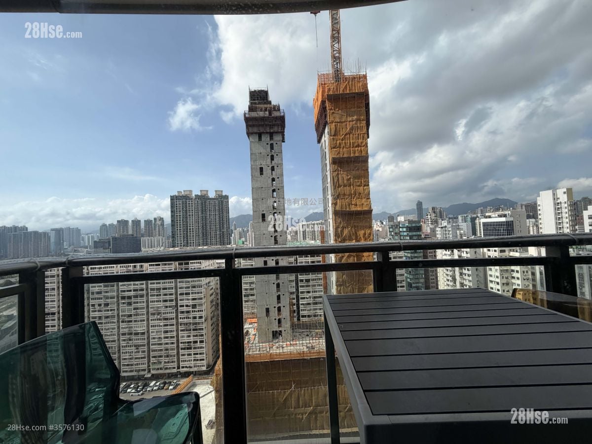The Austin Rental 4 Bedrooms , 3 Bathrooms 1,290 ft²