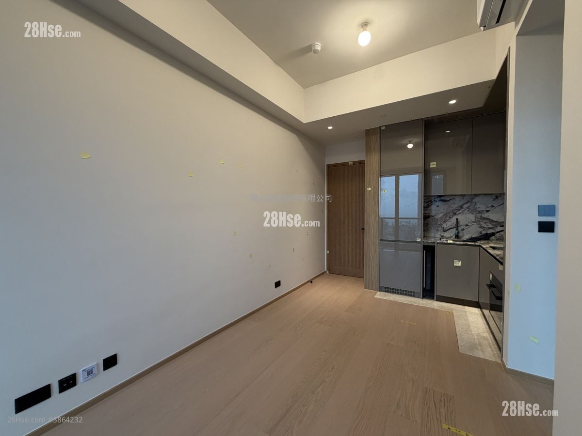 Topside Residence Rental 2 Bedrooms , 1 Bathroom 415 ft²