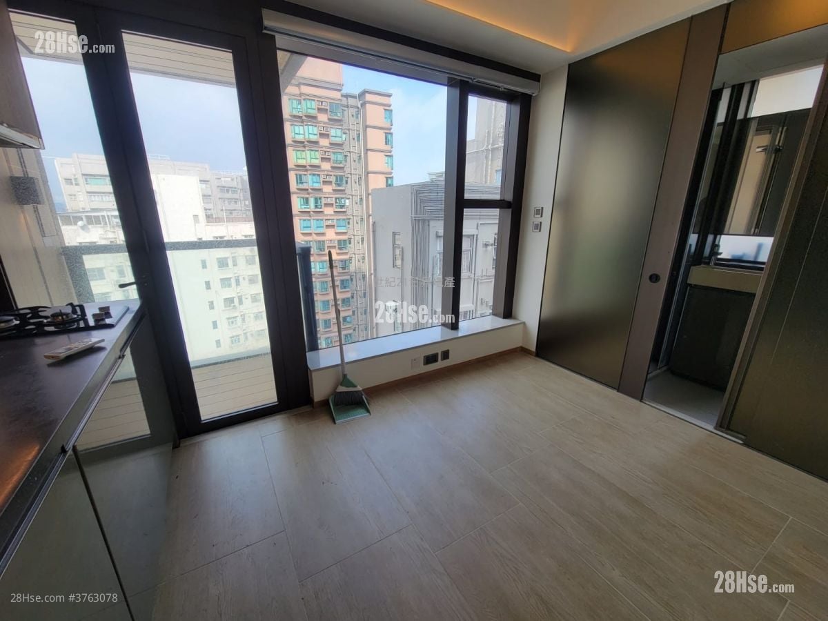 One Prestige Sell Studio , 1 Bathroom 193 ft²