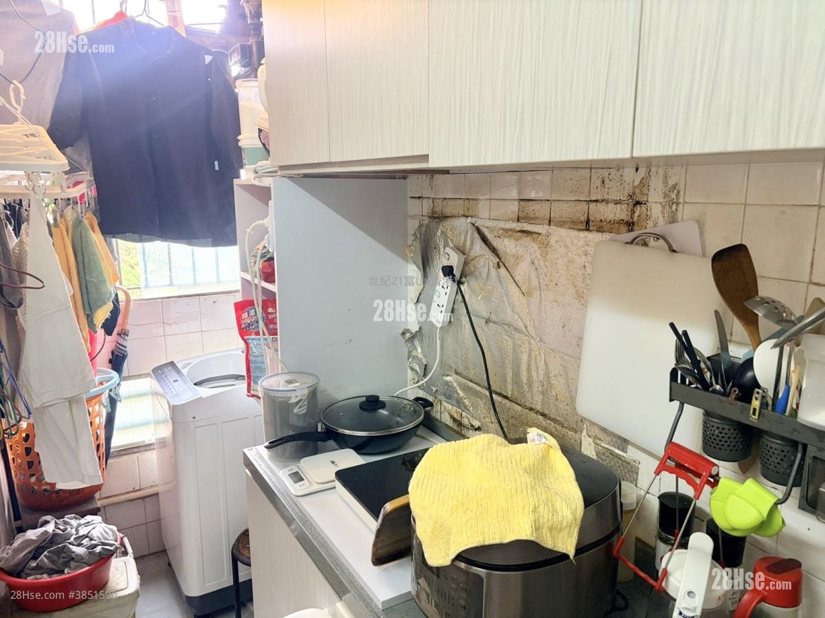凤德邨 售盘 2 房 , 1 浴室 445 平方尺