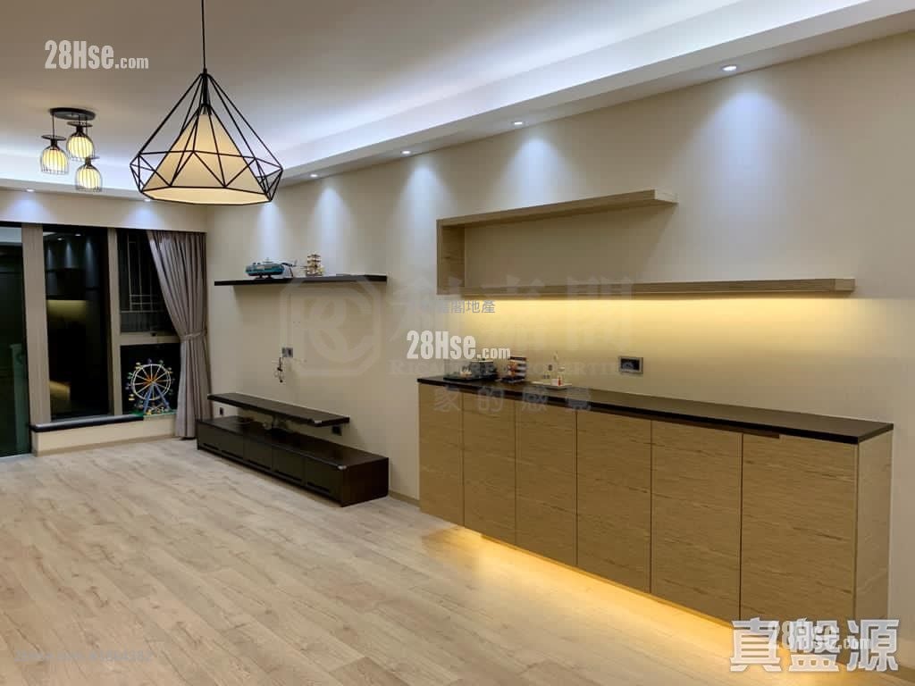 Mayfair By The Sea Sell 3 Bedrooms , 2 Bathrooms 1,052 ft²